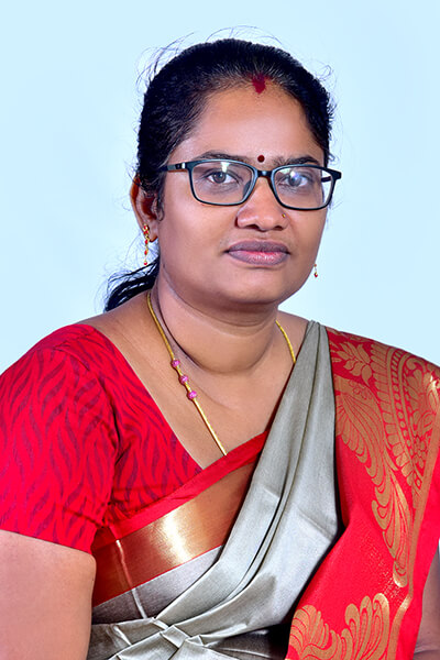 Dr B Sajeetha